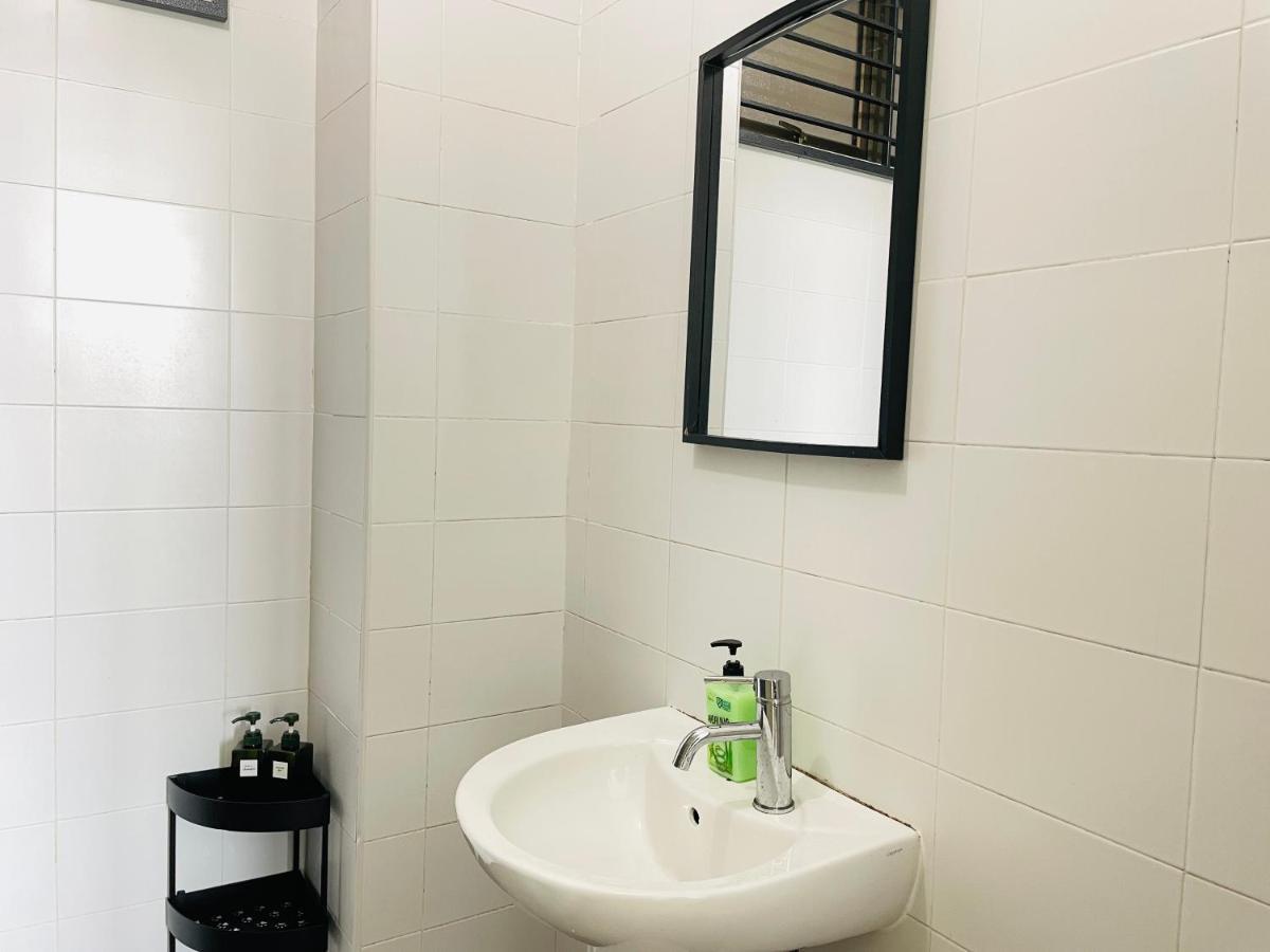 Palazio Mount Austin With Balcony 4 1pax With Tv Box 5mins Aeon 3a06 Apartment *